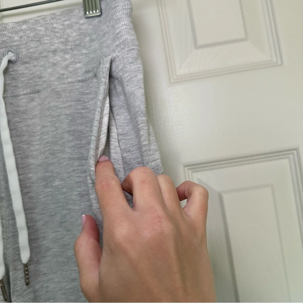 Lululemon light gray joggers - Picture 3 of 6